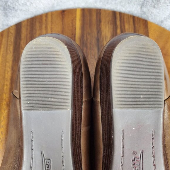 Earth Shoes Women's 10 B Brown Leather Career Slip On Pumps Wedge Heels - Picture 8 of 9